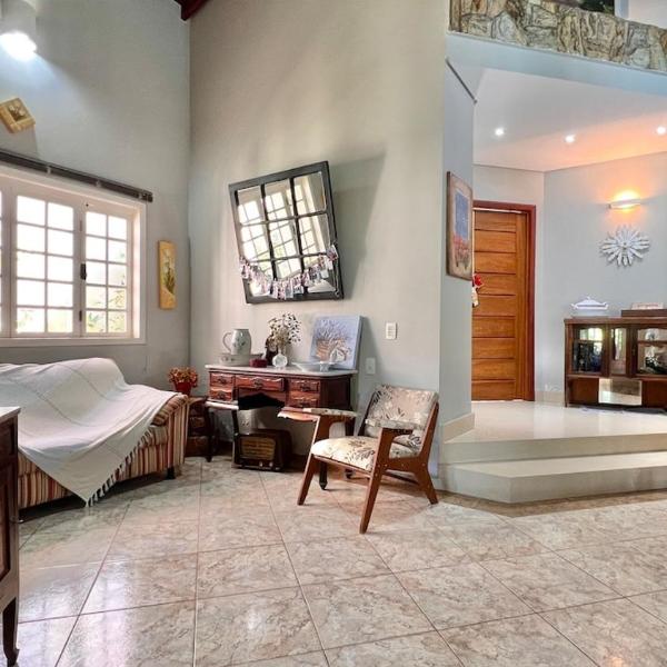 Quarto confortável em uma casa da vovó cheia de amor - Foto 2