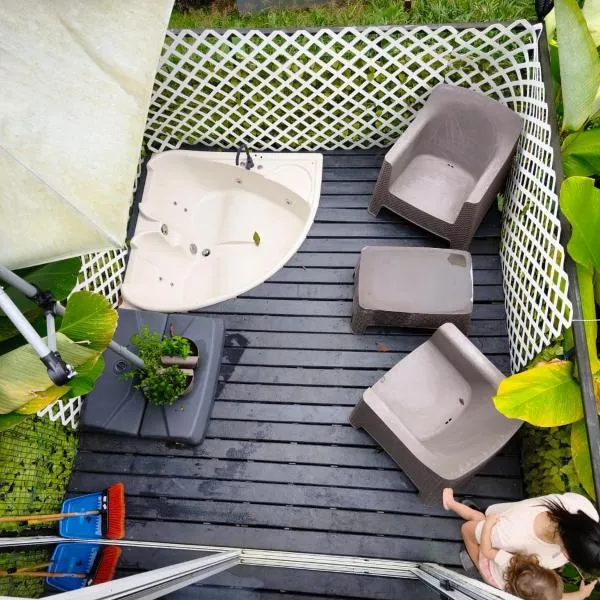 Tucan container, готель у місті Фортуна