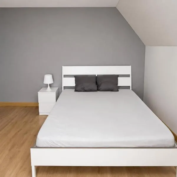 Chambre à petit prix، فندق في سيراين