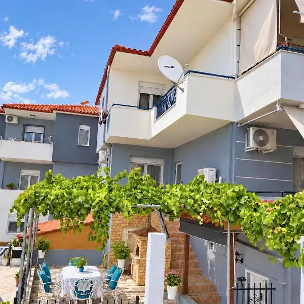 Anna Family Apartment, hotel en Nikiti
