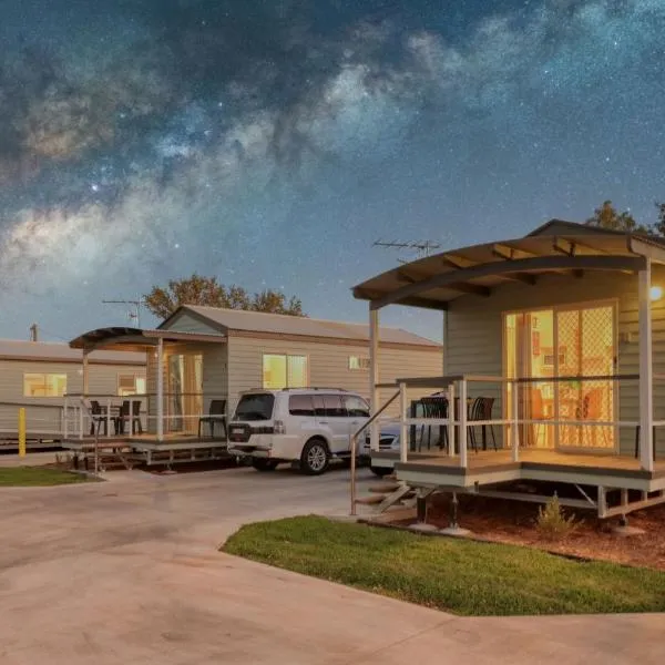 Longreach Starlight Cabins - Boutique Outback Accommodation, hotel em Longreach