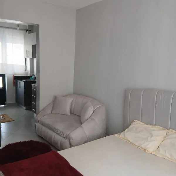 Arc II Residence, Wangige - Cozy Studio with Pool and Gym, отель в Найроби