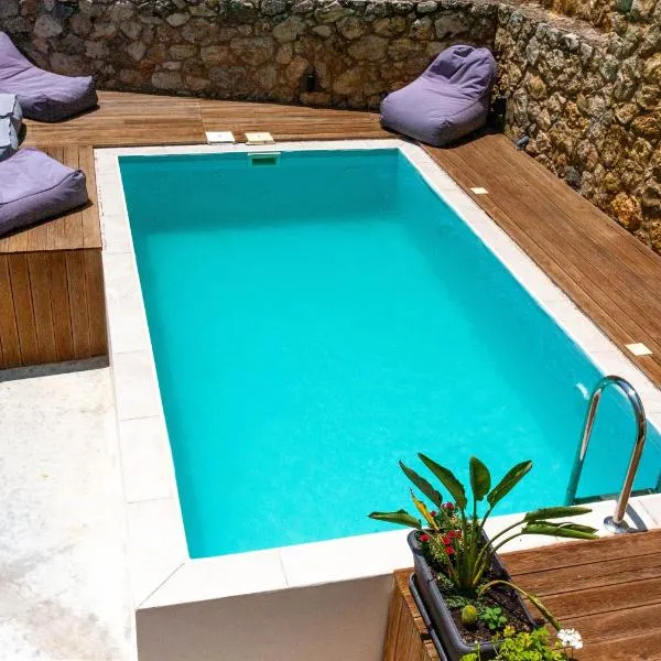 AZOGIRE Resort، فندق في Azoyirés
