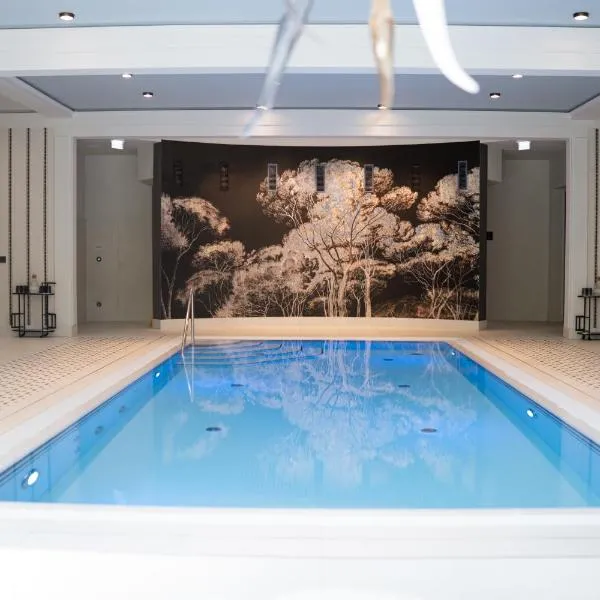 Dwór Prezydencki Boutique Hotel & SPA, отель в Тарнуве