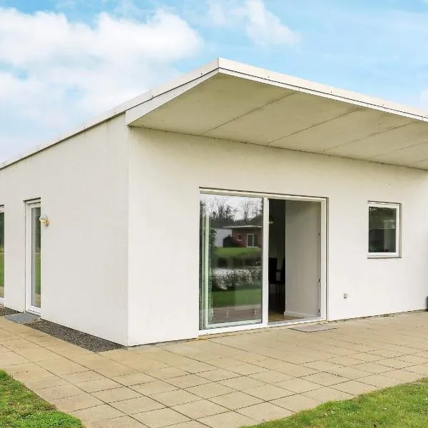 5 star holiday home in Ringkøbing, hotel a Ringkøbing