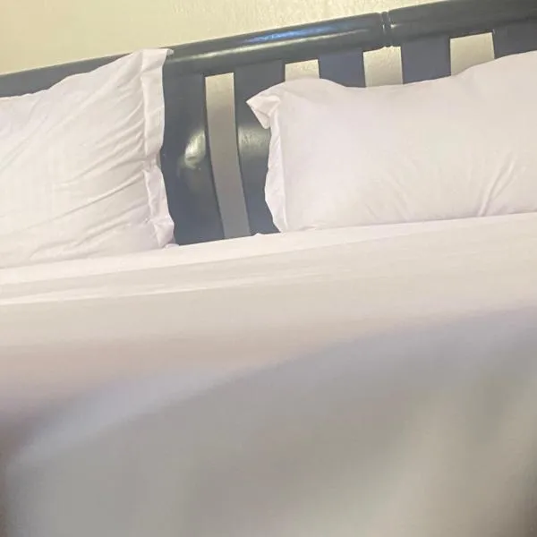 Unique living, Hotel in Kampala