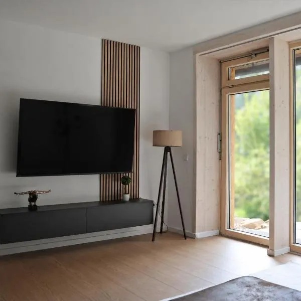 NEU! Stilvolle Ferienwohnung mit Terrasse - ruhige Lage, hotel u gradu Sohland