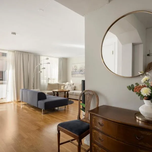 Ås Sentrum Suite: Ås şehrinde bir otel