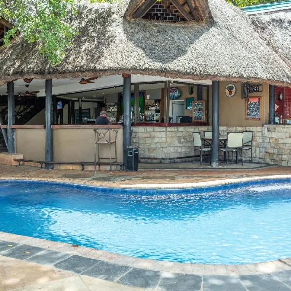 The Victoria Falls Waterfront, хотел в Ливингстън
