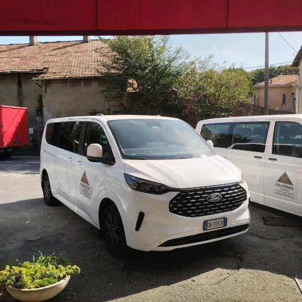 Aer Hotel Malpensa, hotel a Oleggio