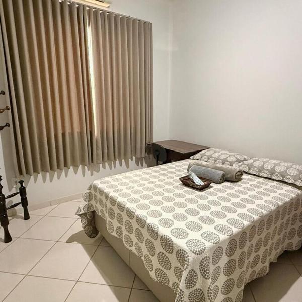 Quarto comfort Tv, ar condicionado e escrivaninha - Foto 2