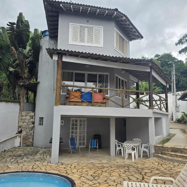 3-suite house, pool, barbecue, 500 m to the beach