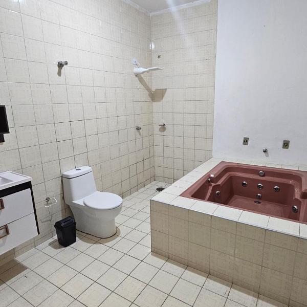 Casa com Banheira de Hidro e Piscina Privativa, Prox Aparecida - Foto 3
