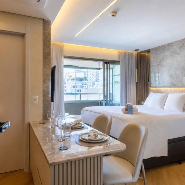 Villa Versace vista livre no 16 andar VV1507