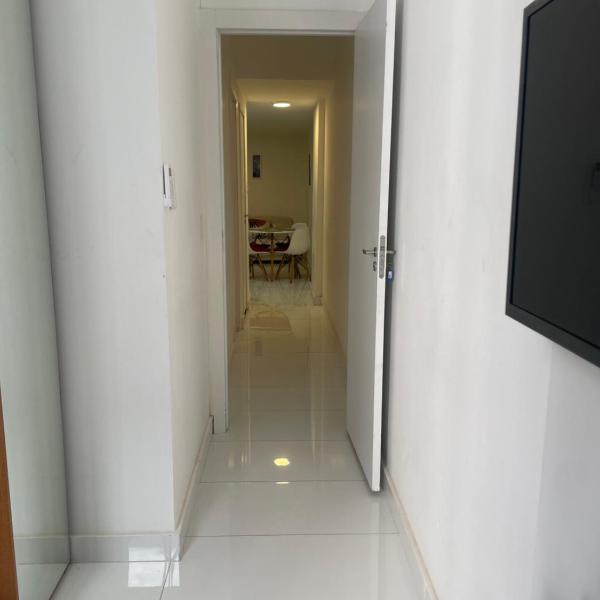 Apartamento a 1 minuto da praia de Copacabana - Foto 5