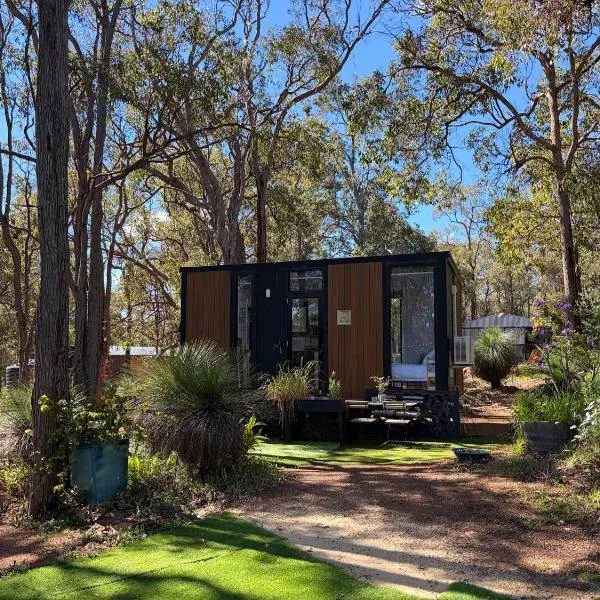 Jarrah Valley "Sunset" by Tiny Away, hotel v mestu Bedfordale