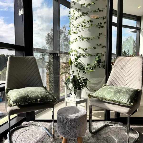 Walk to ACCOR & ENGIE l Park View l FREE PARKING, khách sạn ở Sydney
