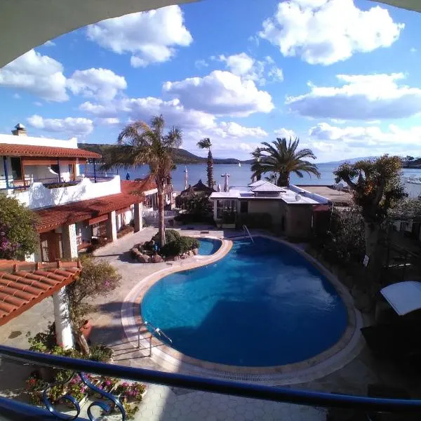 UzHan Beach Hotel, hotel in Bitez