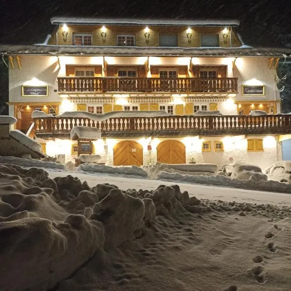 La Sapinière St Lary Soulan, hotel a Saint-Lary-Soulan