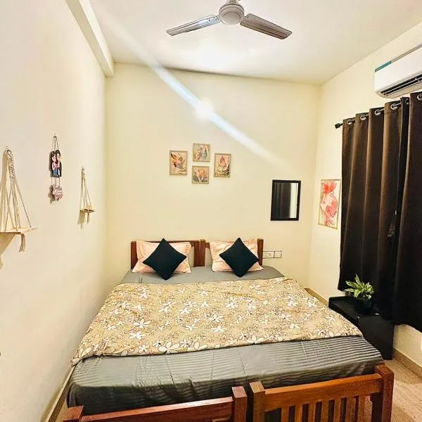 heaven villas، فندق في Tirupporūr
