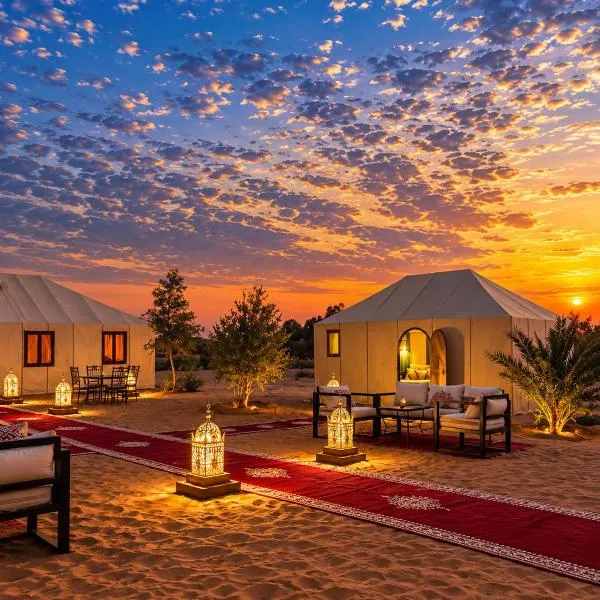 In merzouga Luxury camp, hotel a Merzouga