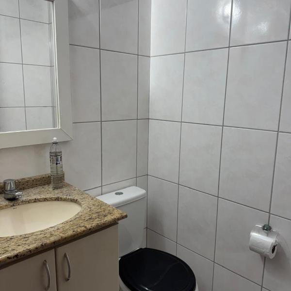 Suite e Garagem a 30 metros da praia do Tombo - Foto 3