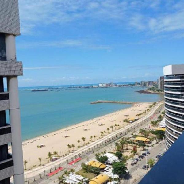 FLat atlântico na beira mar de fortaleza