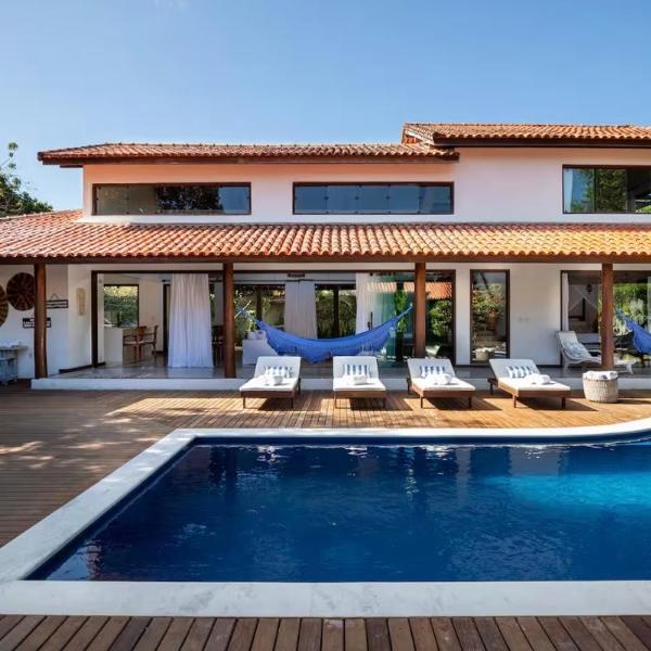 Retiro paradisíaco ao lado da praia com piscina privativa