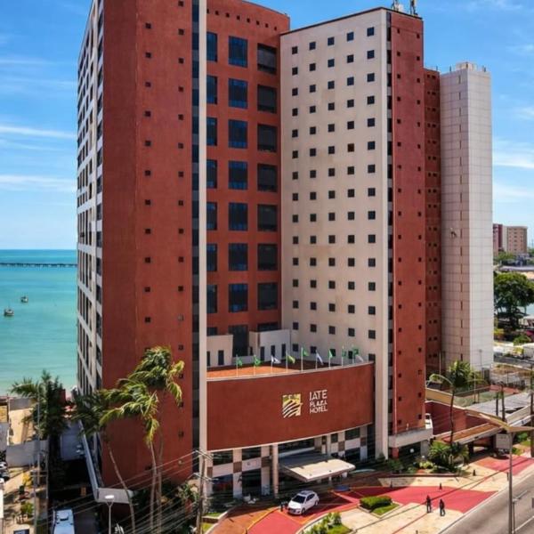Iate Plaza Flat 613