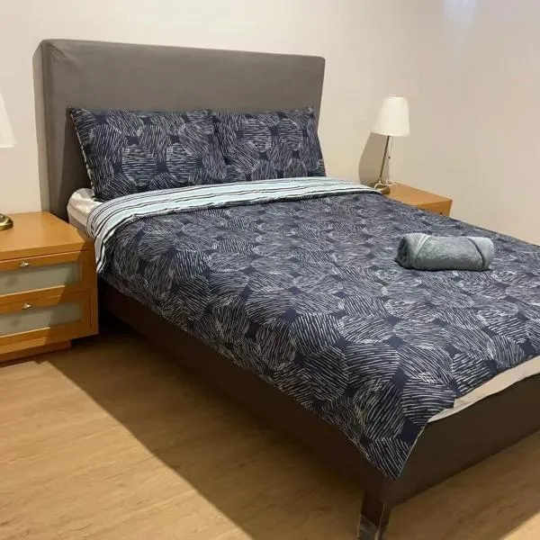 M4 Tranquil Haven Private Room with Ensuite – hotel w mieście Mandurah