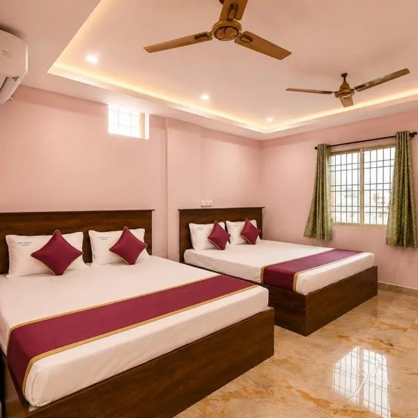 Sree Chandu Hotel & Function Hall, готель у місті Тірупаті