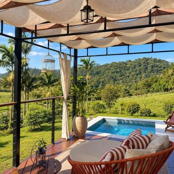 Ananaí Chalés Exclusivo para Casais, hotel v destinaci Pomerode