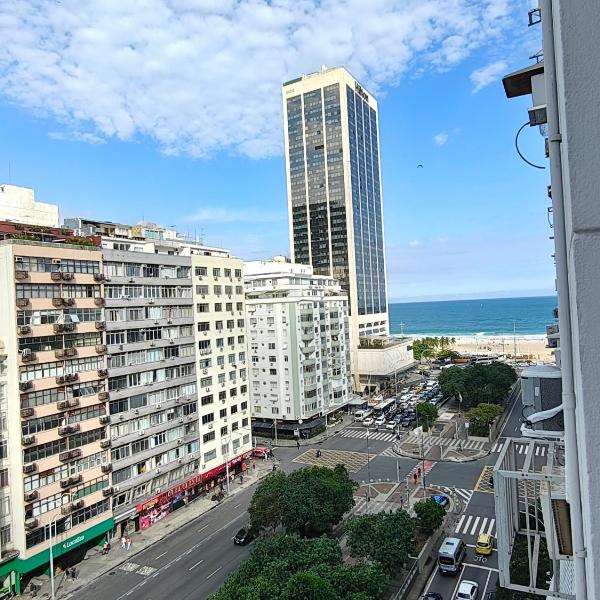 "Apartamento Amplo 44m2 Copacabana - 2 quadras da Praia"