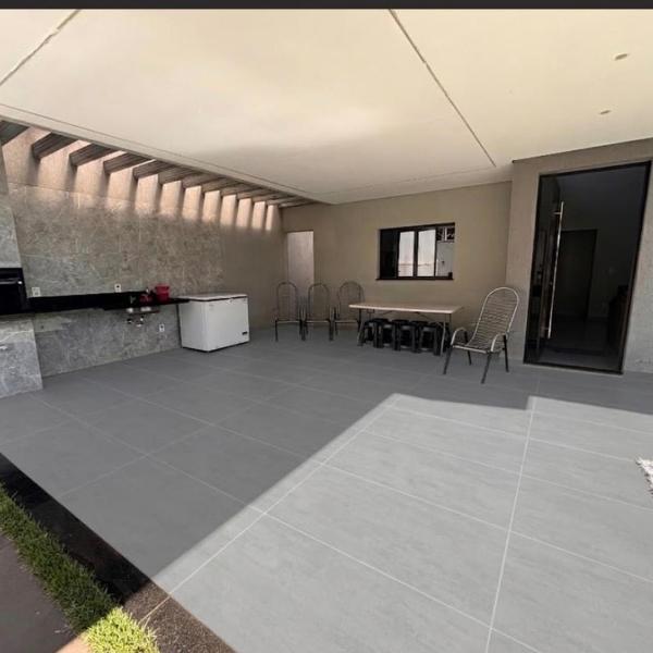 Linda casa com piscina - Foto 3