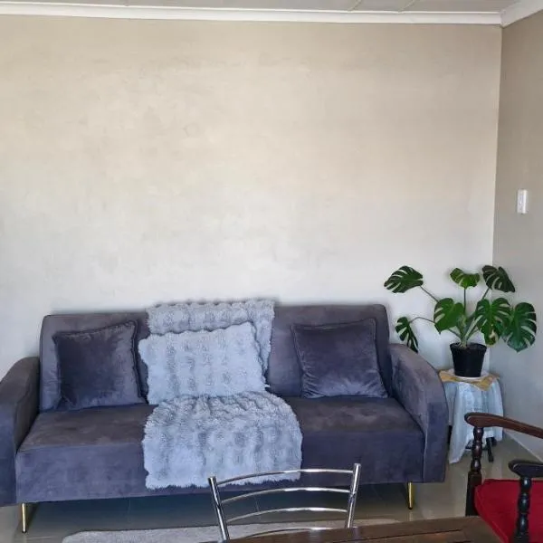 Simlily Place, hotel a East London