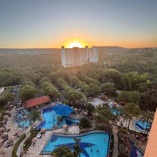 Apartamento amplo com vista privilegiada para as 10 piscinas thermais do Ecológic Park! - Foto 4