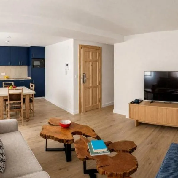 Apartamentos La Lucera by gaiarooms, hotel u gradu 'Peñafiel'
