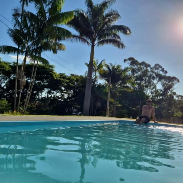 Refúgio da Paz! Sauna, Piscina, Pergolado e Fogueira