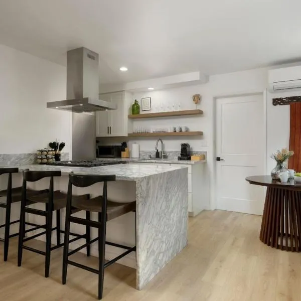 Private Garden and Family Friendly، فندق في سمرلاند