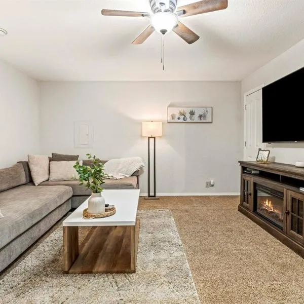 Caldwell Charming 1BedBath Home next Golf Course, Hotel in Caldwell