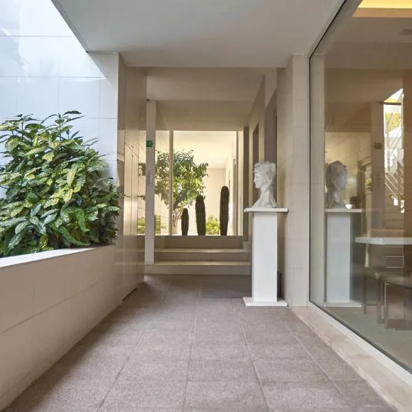 Soglow Business Class Hotel, hotel Molfettában