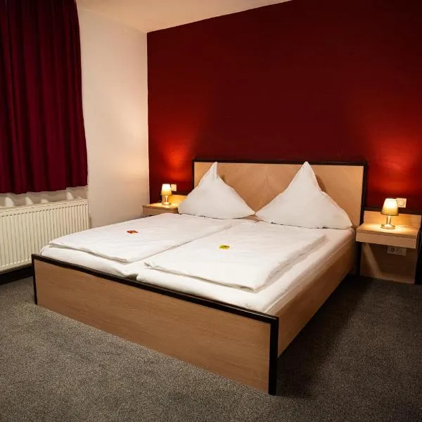 Neros Hotel: Siegenburg şehrinde bir otel