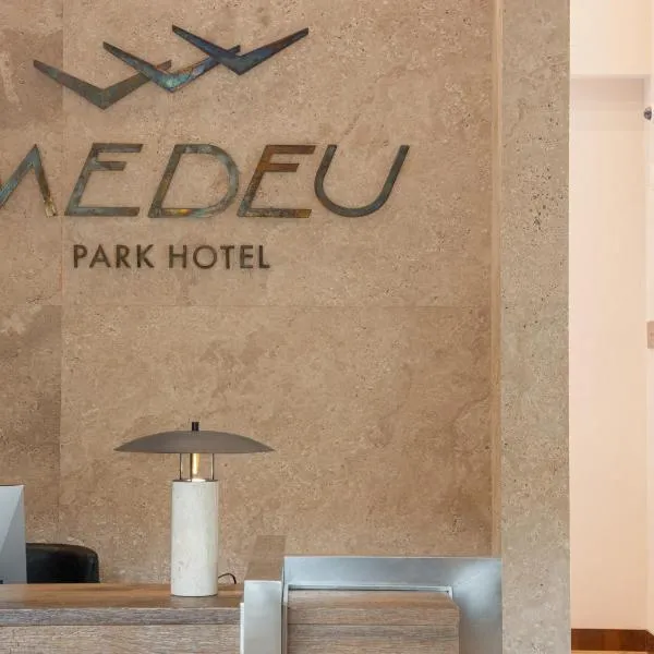 Medeu Park Hotel، فندق في ألماتي