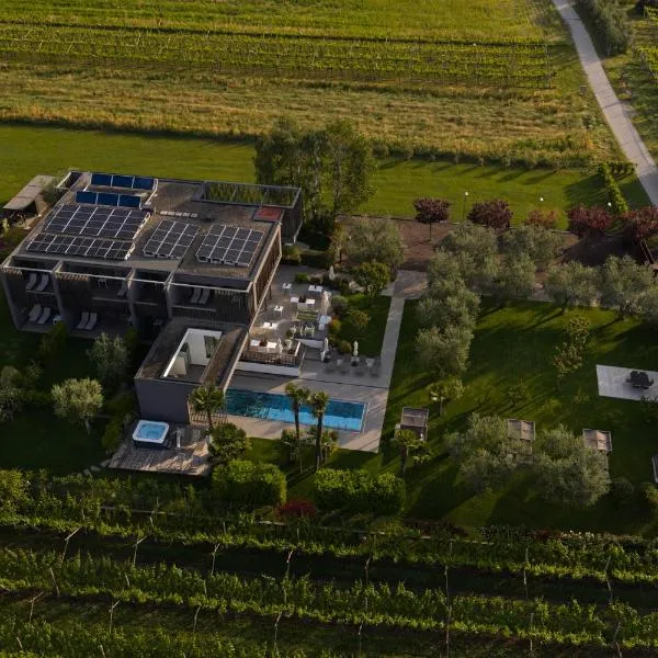 ALEA - Garda Lake Suite, hotel u gradu Arko