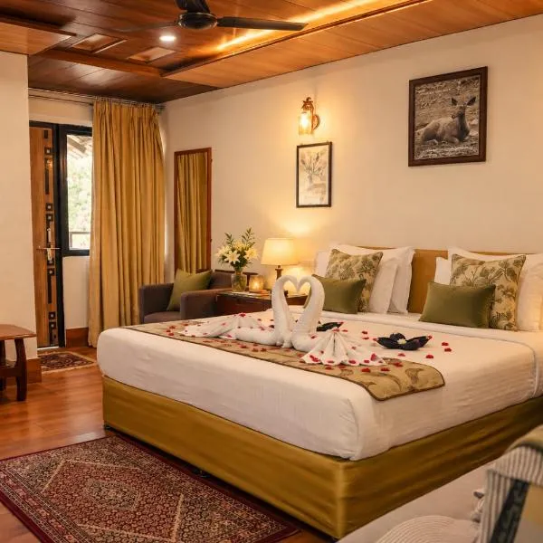 Pench Wilderness Camp Resort، فندق في Khawāsa