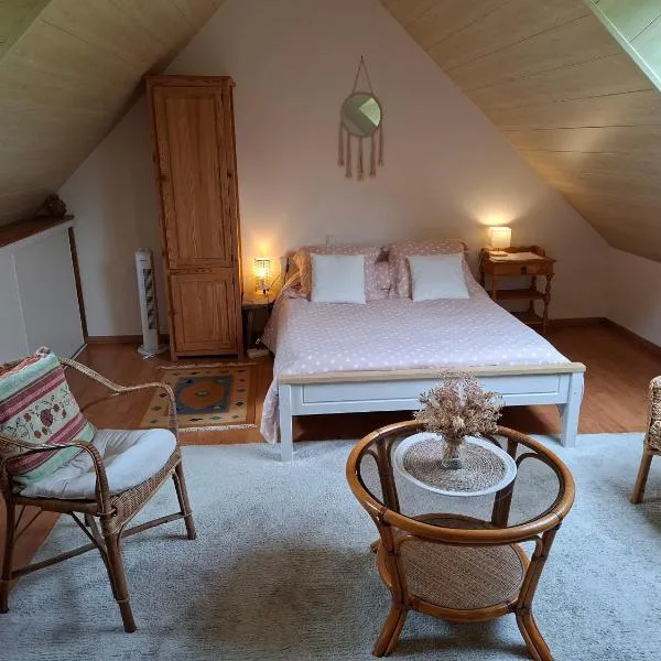 Chambre chez l'habitant, hotel di Les Portes du Coglais