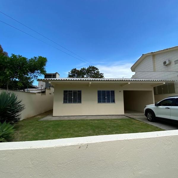 Casa na Praia da Pinheira - 250 metros do mar