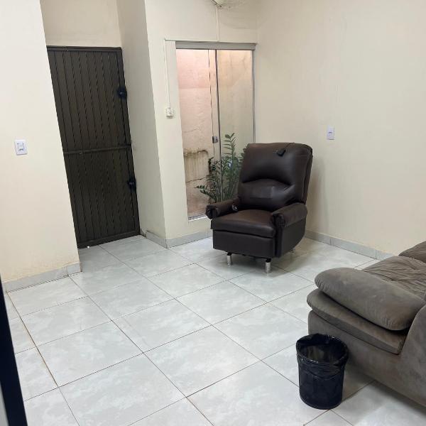 Quarto confortável - sem garagem