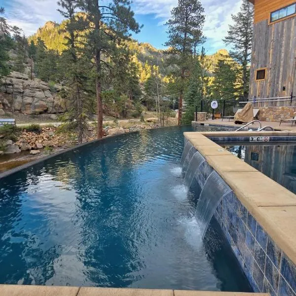 The Inn on Fall River & Fall River Cabins, hotel a Estes Park