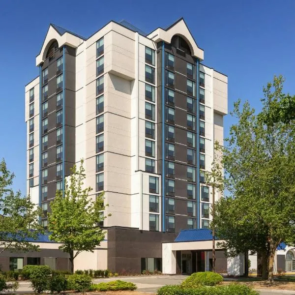 Red Roof Inn PLUS Vancouver Airport, hotel v destinaci Richmond